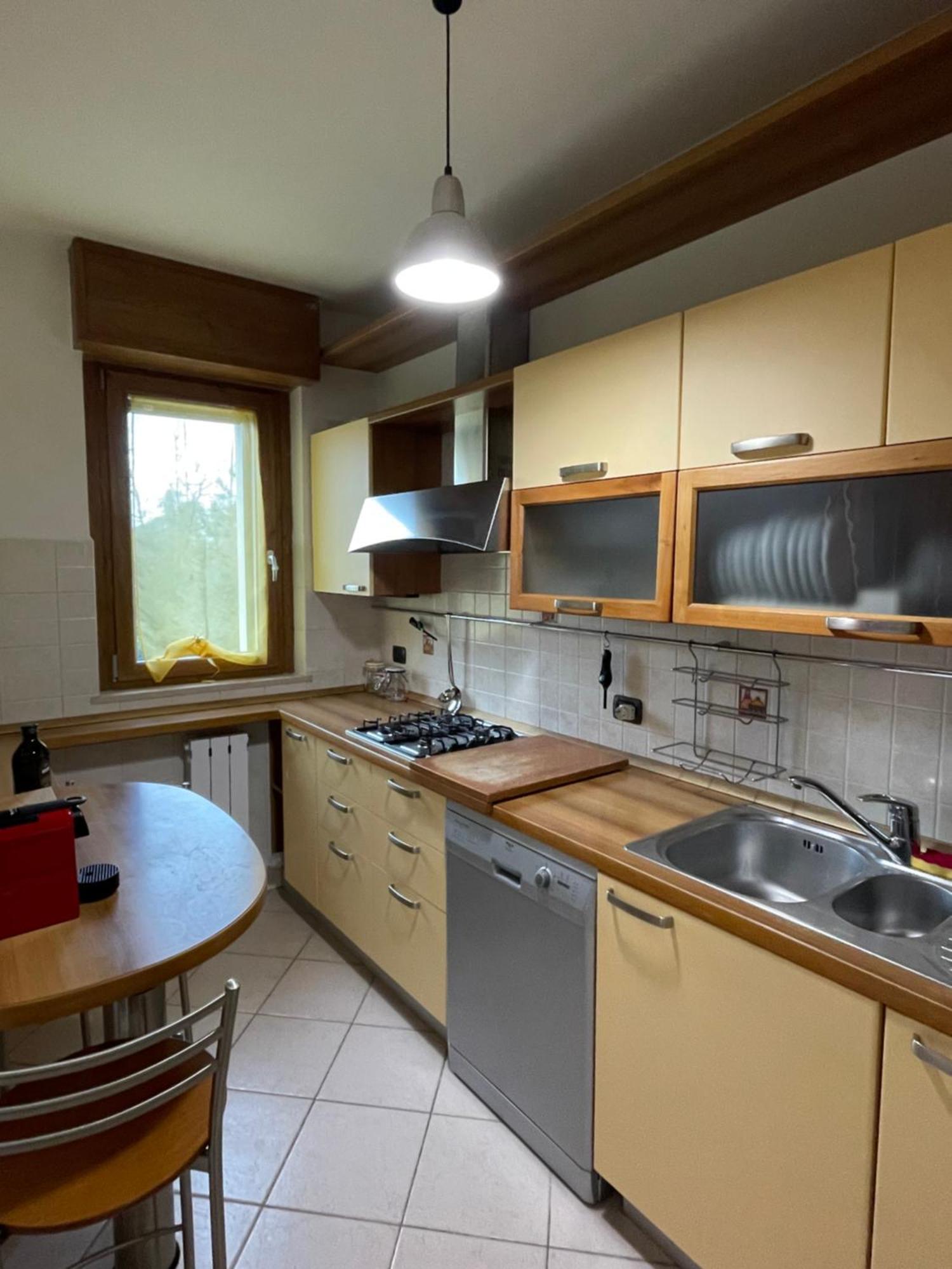 Pm 2 Via De Gasperi Guest House Роццано Екстер'єр фото