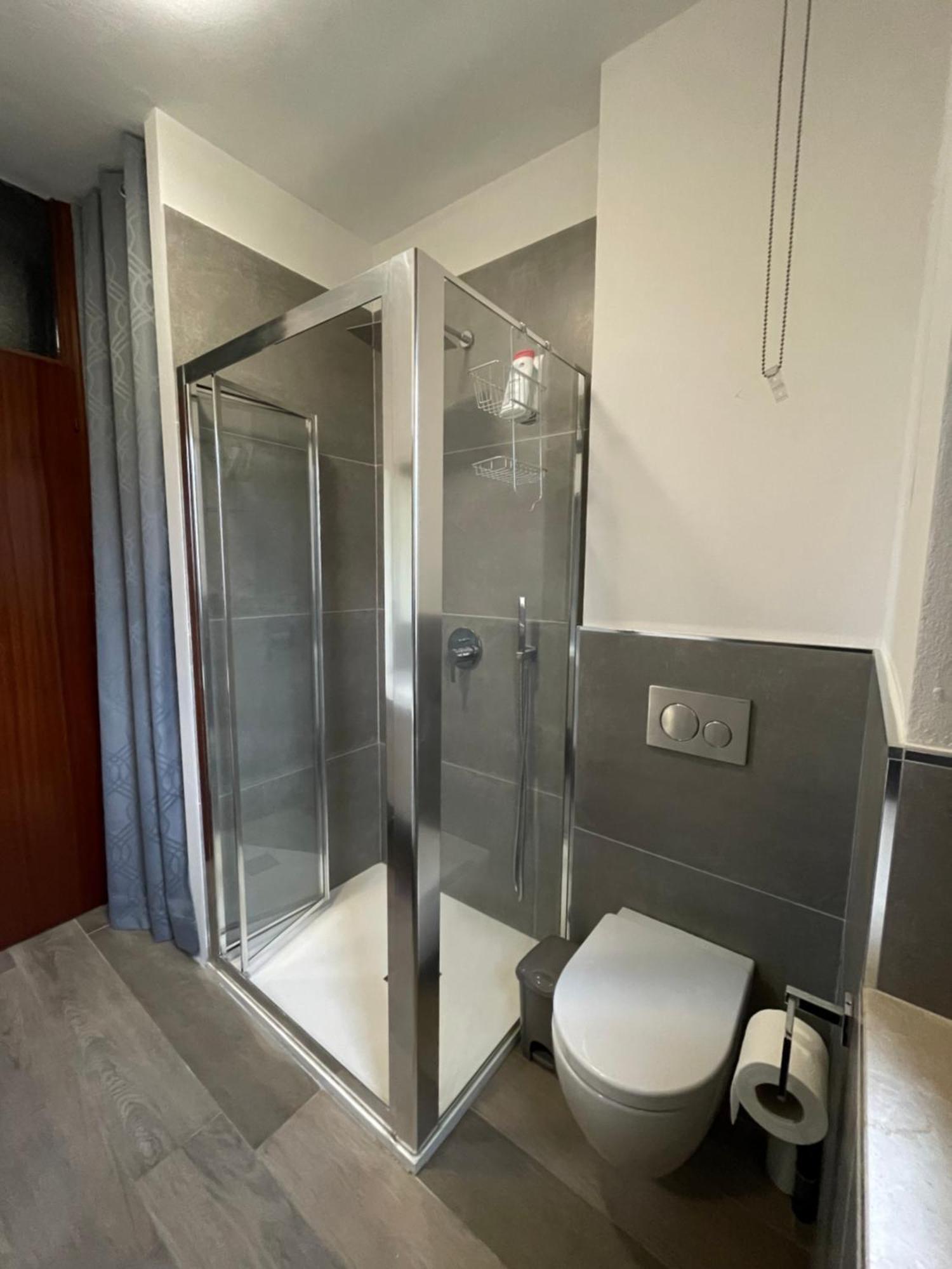 Pm 2 Via De Gasperi Guest House Роццано Екстер'єр фото